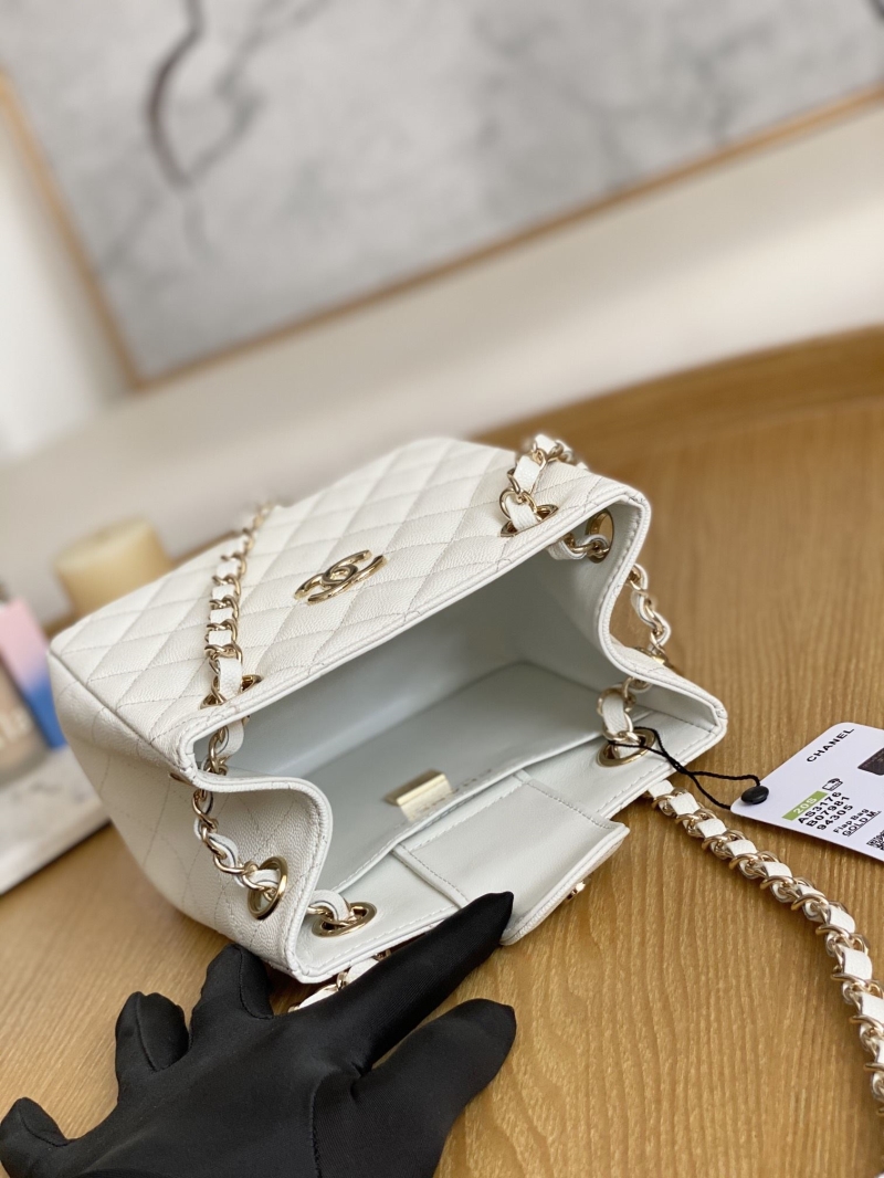 Ch**el bucket bags